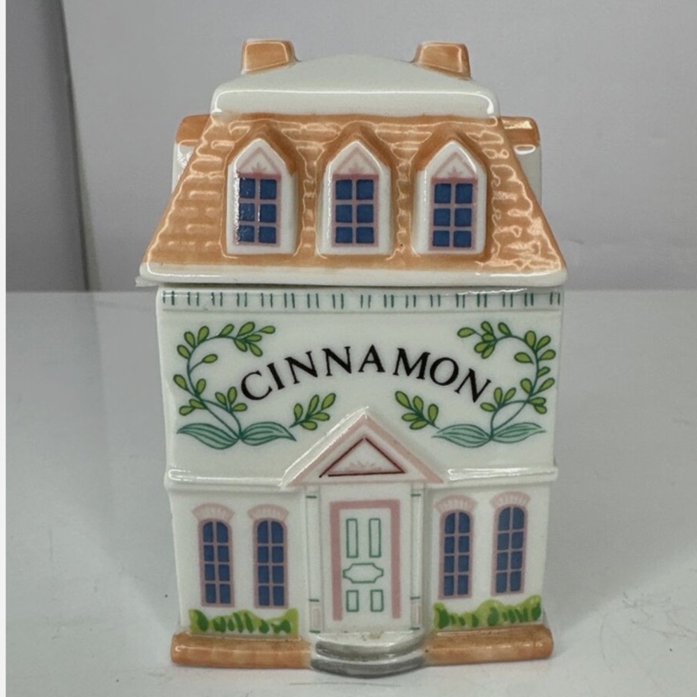Lenox Spice Village 1989, 'CINNAMON'
